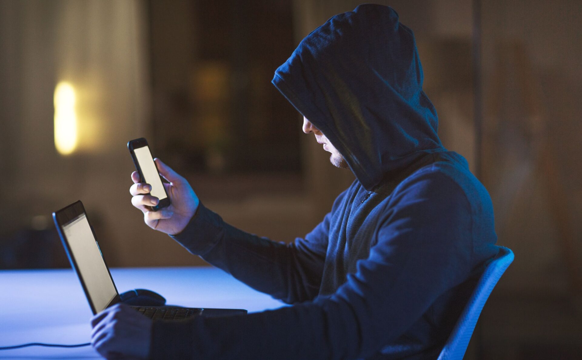 サクラや業者はいる?