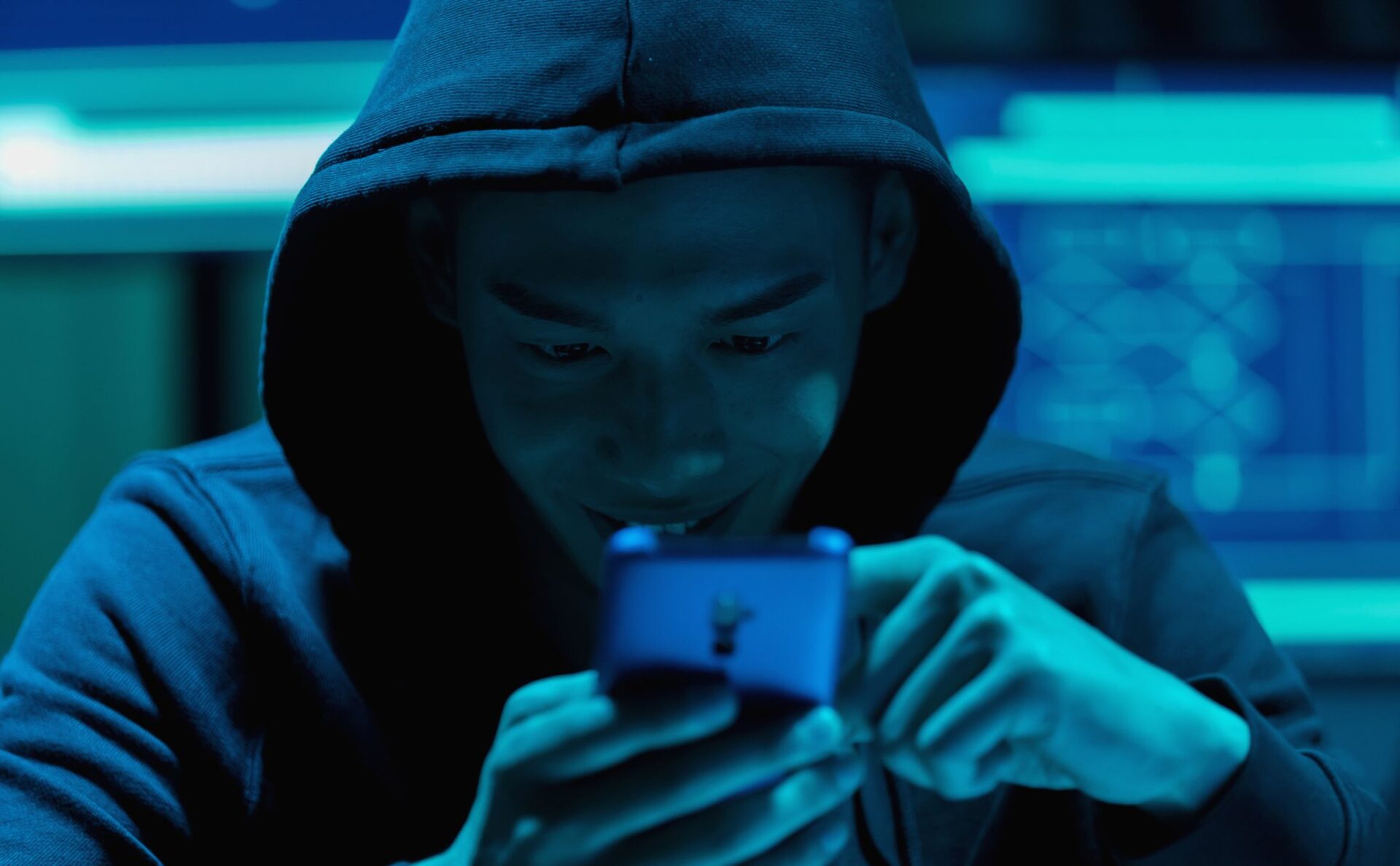 不審アカウント(業者)の特徴を知る