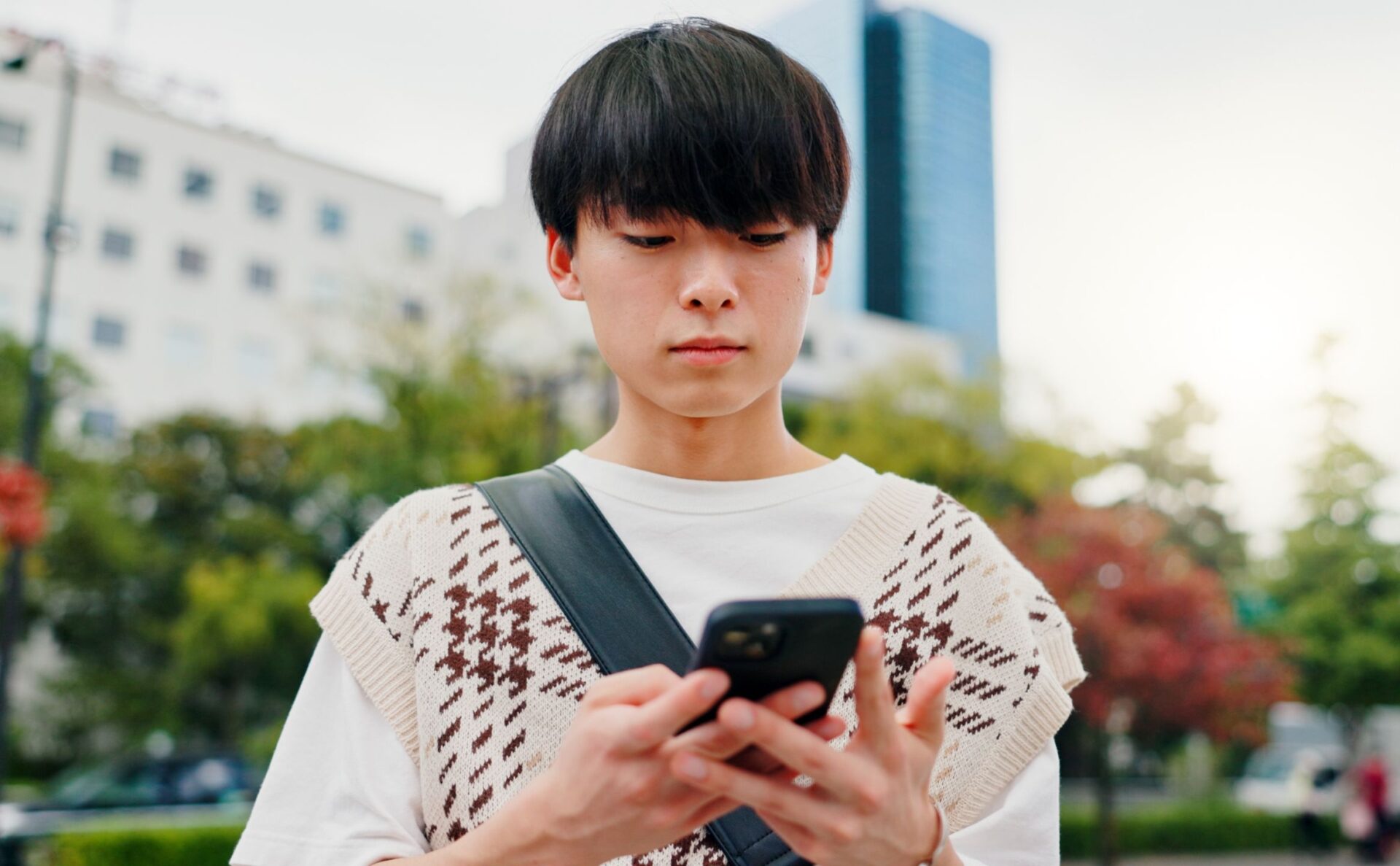 高校生や大学生がバイト選びで注意すること